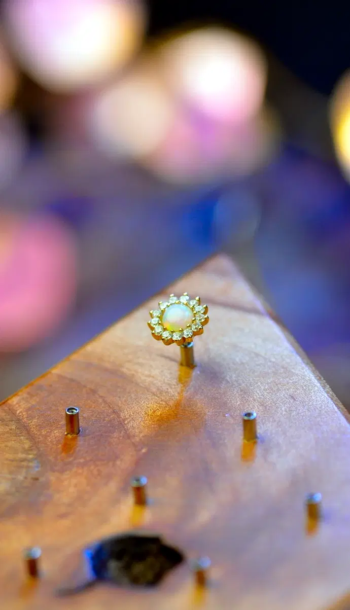Buddha Delphine Opal